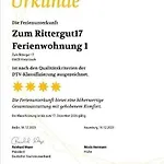 Zum Rittergut 17 *